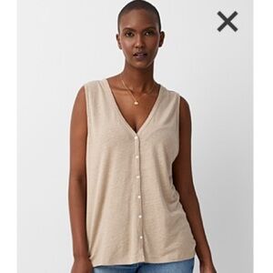 #58 Contemporaine (Simons) Pearly button tan tank. Size medium
